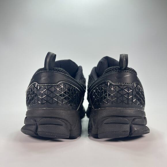 Nike Zoom Vomero 5 Triple Black Lace Up Running Shoes HF6998-001 Youth Size 7Y - Picture 5 of 11